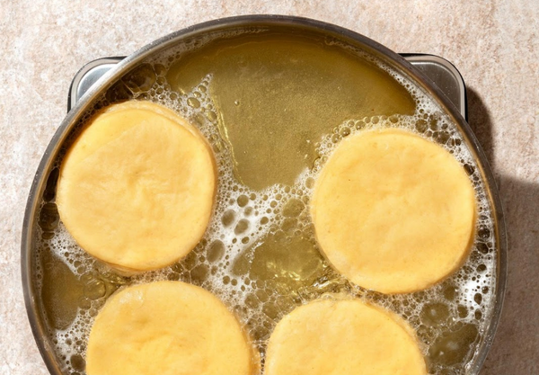 From Pan to Plate: A Practical Guide to Selecting Cooking Oil