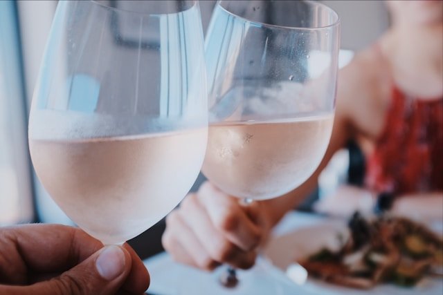 The Unique Health Benefits of Rosé Wine