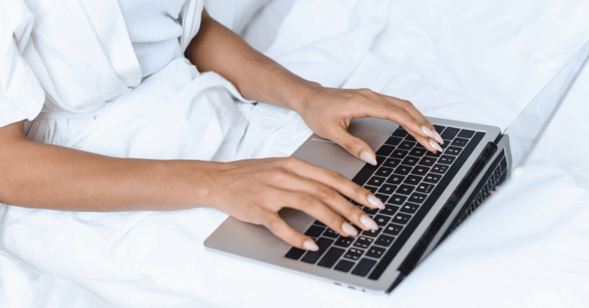 Swagbucks or Survey Junkie: Which Survey Site to Choose?